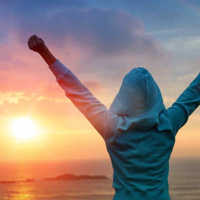 https://karissaspann.com/wp-content/uploads/2018/01/img-rising-hands-1-640x640.jpg